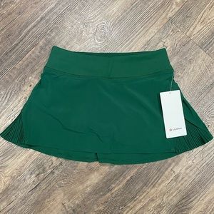 NWT Lululemon Play Off the Pleats Skirt